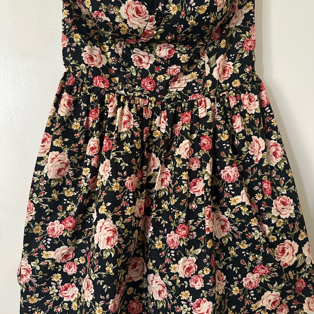 Floral Dress - Black and Pink